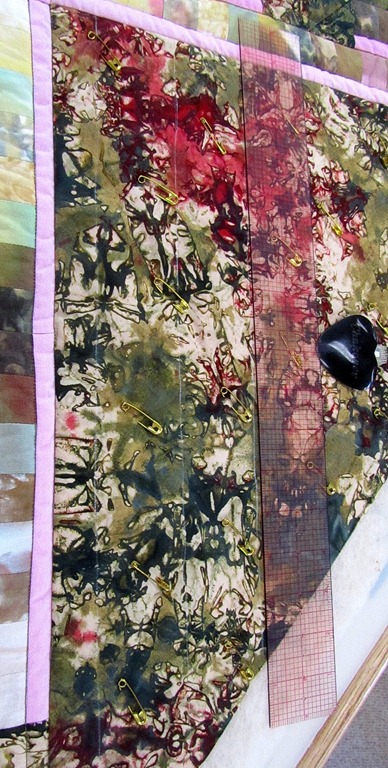 [quiltforjessicasroommarkingandquilting%25201stsetoflines%255B7%255D.jpg]