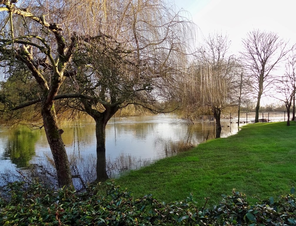 [DSC03760%2520%25281300x991%2529%255B4%255D.jpg]