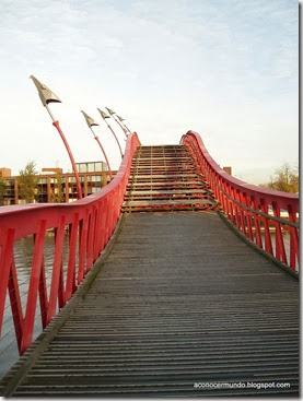 Amsterdam. Puente Pythonbrug (Puente pitón) - PB110689