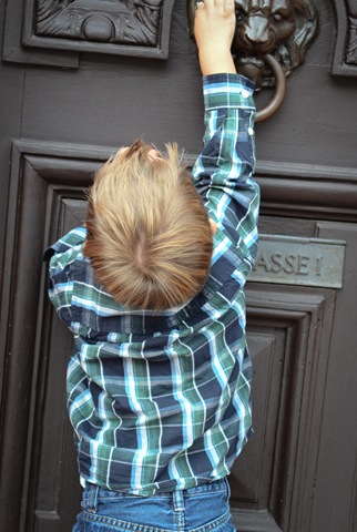 [university%2520door2%255B3%255D.jpg]