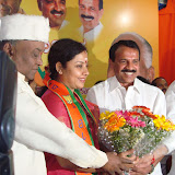 Actess Tara joined BJP
