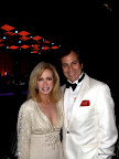Con la actriz Donna Mills en los Steve Chase.