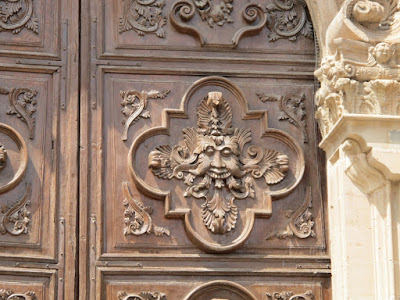 great woodwork!