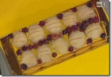 Dolce di pere e uva fragola