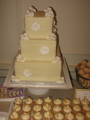 Isn't this cake from One Girl Cookies beautiful?
