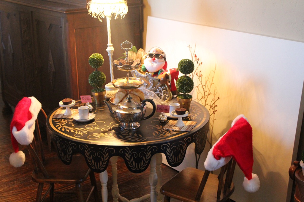 [christmas%2520tea%2520party%25201%255B4%255D.jpg]