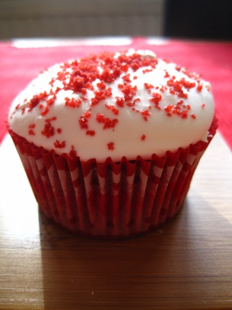 [Little%2520Red%2520Velvet%2520Cupcake%255B2%255D.jpg]