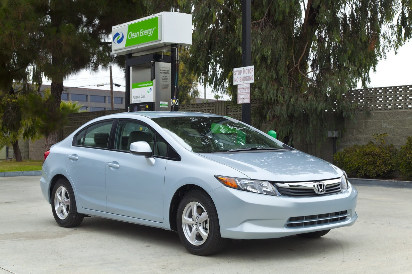 [2012-Honda-Civic-NGV-7%255B2%255D.jpg]