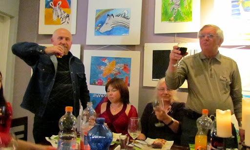 Mujchini p'yut stoya.jpg