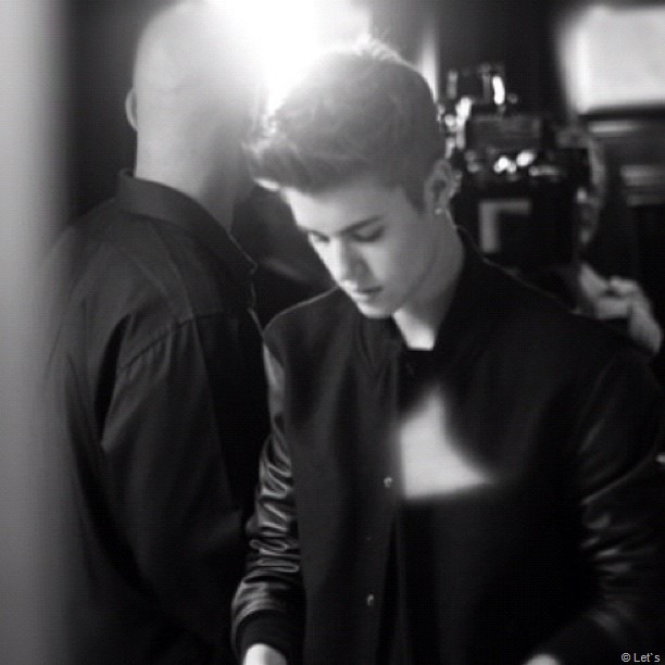 [bieber-sad-%255B2%255D.jpg]
