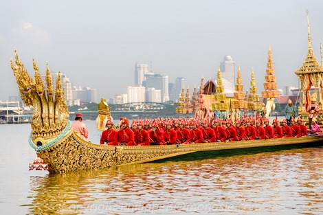 Bangkok, Procession des barges royales