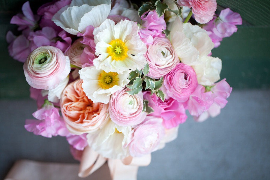 [1-pink-peach-bridal-bouquet-bows-and%255B1%255D.jpg]
