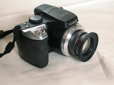 FinePix S8100fd ステップアップリングを取りつけて撮影状態 FinePix S8100fd ステップアップリングを取りつけて撮影状態