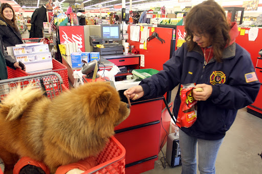 Ask and ye shall receive, girls!  This is my kind of check-out line!  The kind with treats!