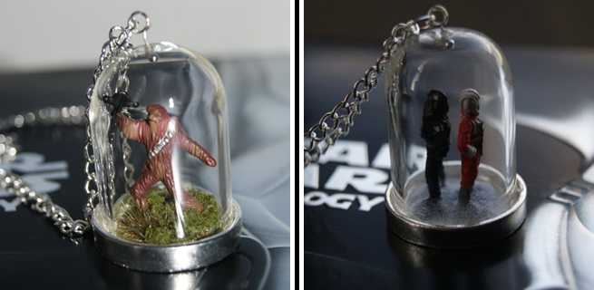 [Star%2520Wars%2520Terrarium%2520Necklace%2520with%2520Chewbacca%2520from%2520ThehouseofBoo%2520on%2520Etsy-tile%255B2%255D.png]