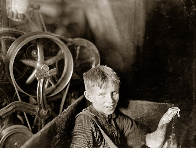 Fotografia del siglo XIX y XX: Boy in the Box 1909