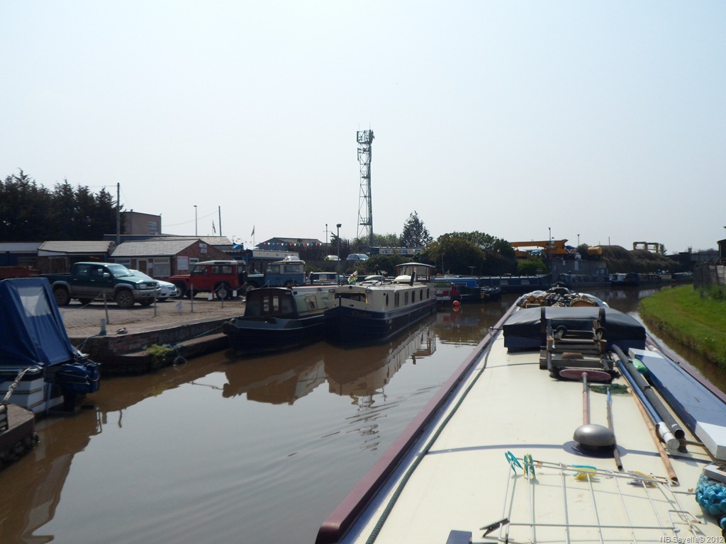 [SAM_0382%2520Wincham%2520Wharf%255B3%255D.jpg]