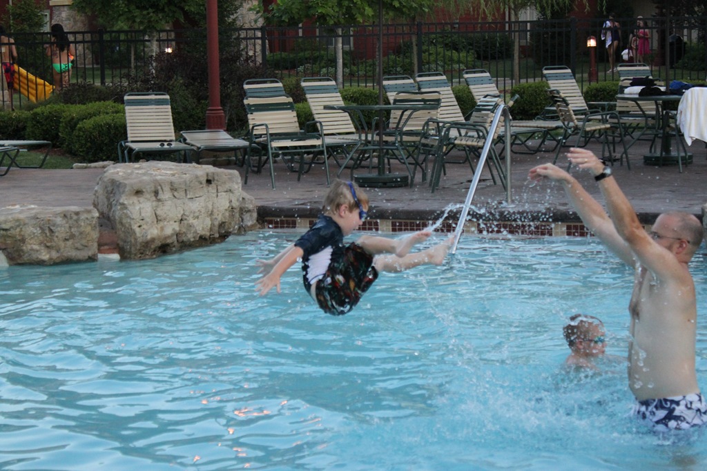 [Branson%2520July%25202011%2520%252844%2529%255B3%255D.jpg]