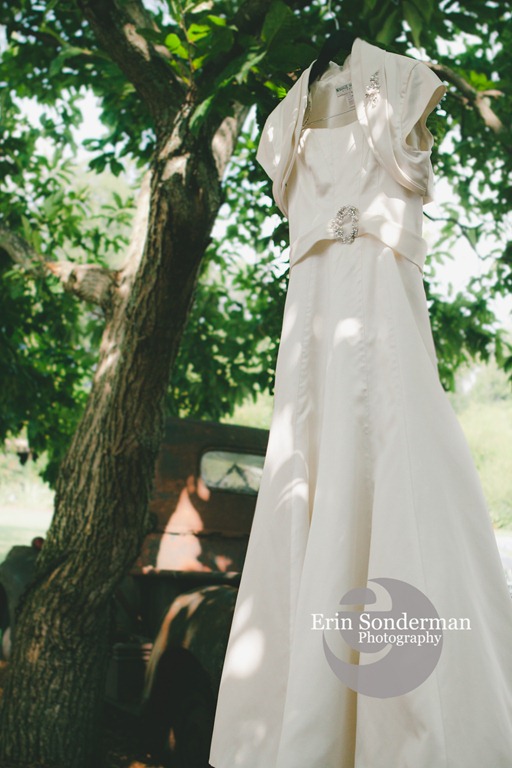 [ESP20120811-AmandaChrisWedding_WM-23.jpg]