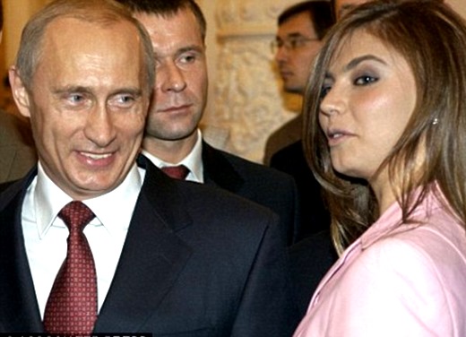 [article-2133820-12B9A6D2000005DC-500_634x449%255B12%255D.jpg]