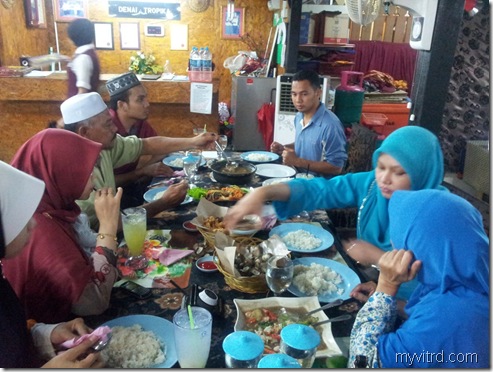 Selamat menjamu selera 1