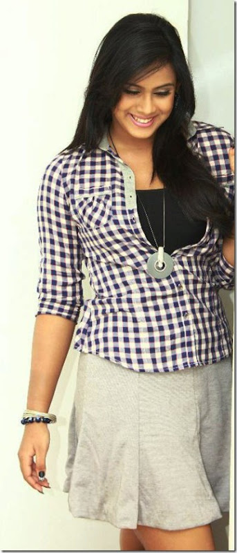 Actress Thulasi Nair at Kadal Team Ap Shreedhar Art House Photos