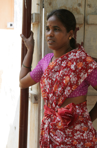Jayashree is a beautiful 35 year-old woman whose life has been tremendously aided through four Grameen Koota micro loans. They have also helped support her two sons and her husband Ramo.