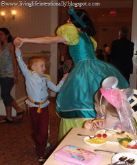 [Disney%25202011%2520568%255B5%255D.jpg]