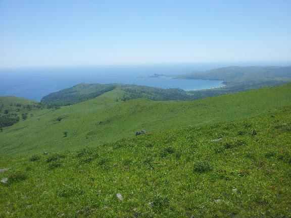 La Mer du Japon depuis le sommet qui domine Andreevka, 5 juillet 2011. Photo : J. Michel
