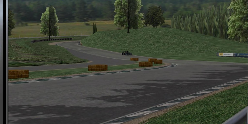 [rFactor%25202012-11-24%252021-22-03-71%255B2%255D.jpg]