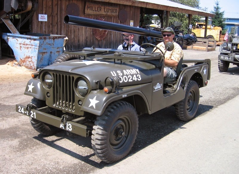 [IMG_8262-1952-Willys-M38A1C-with-106%255B1%255D.jpg]