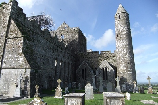 [Rock%2520of%2520Cashel%2520008%255B6%255D.jpg]