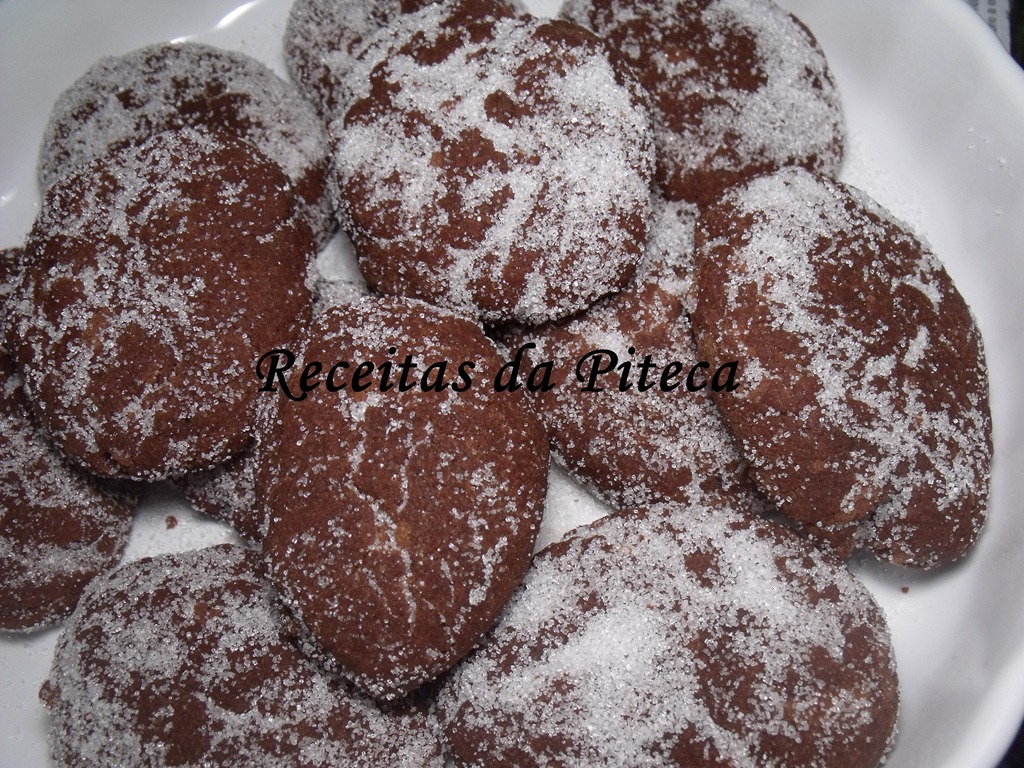 [Broas%2520de%2520chocolate-perto%255B3%255D.jpg]