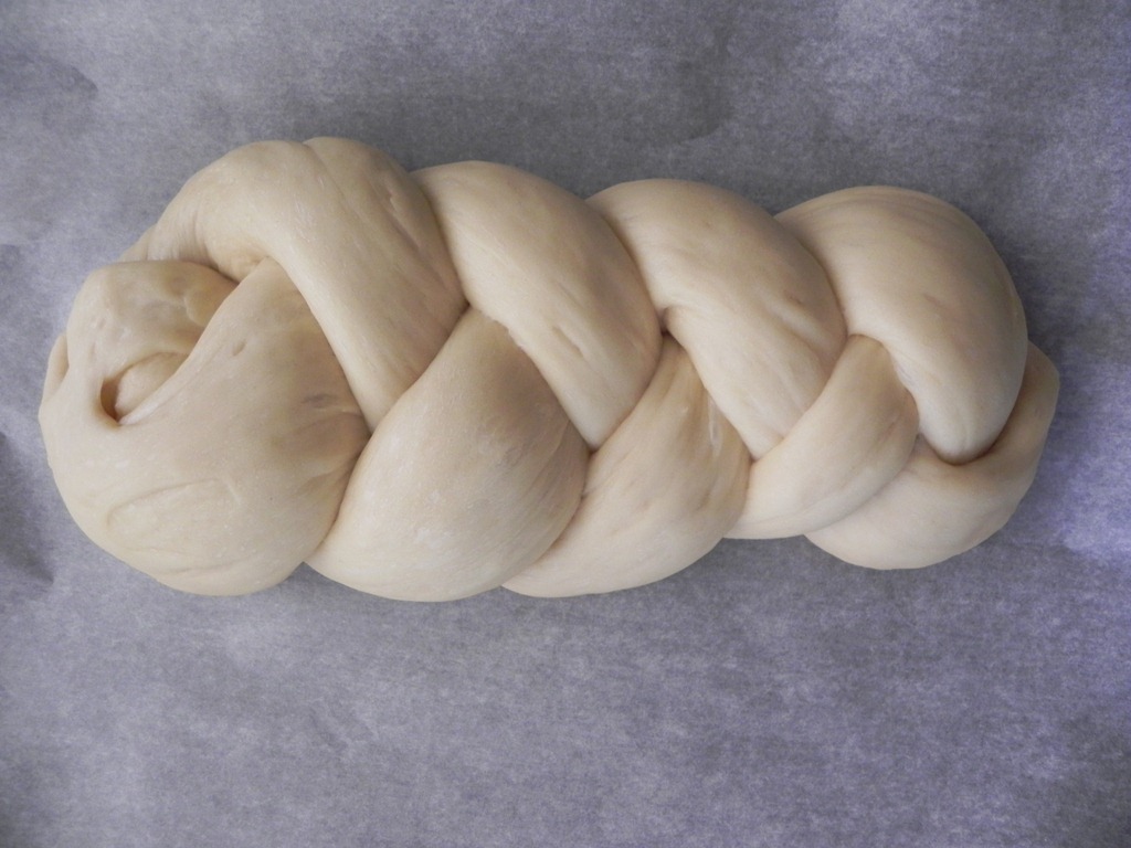 [DSCN99974.jpg&description=Honey Challah for]