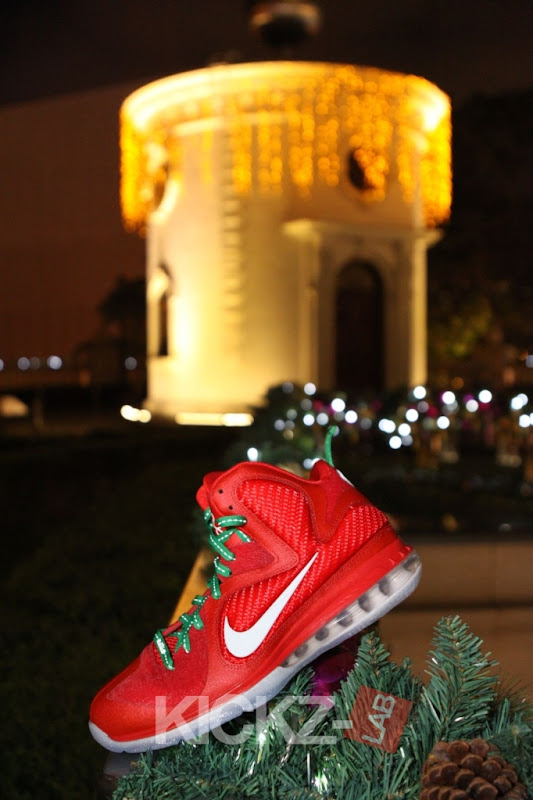 Nike LeBron 9 8220Christmas8221 Official Release Date 1225