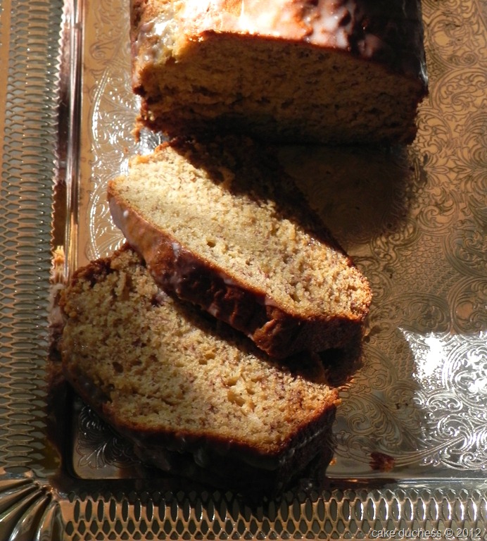 [caramelized-banana-bread-with-brown-butter-glaze-3%255B6%255D.jpg]