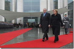 Mario Monti e Angela Merkel a Berlino
