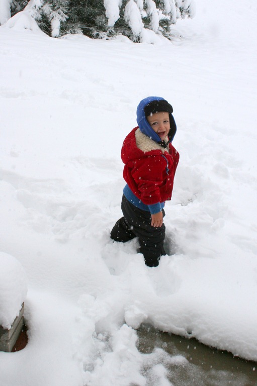 [2011-10-26%2520First%2520Snow%2520%25285%2529%255B3%255D.jpg]