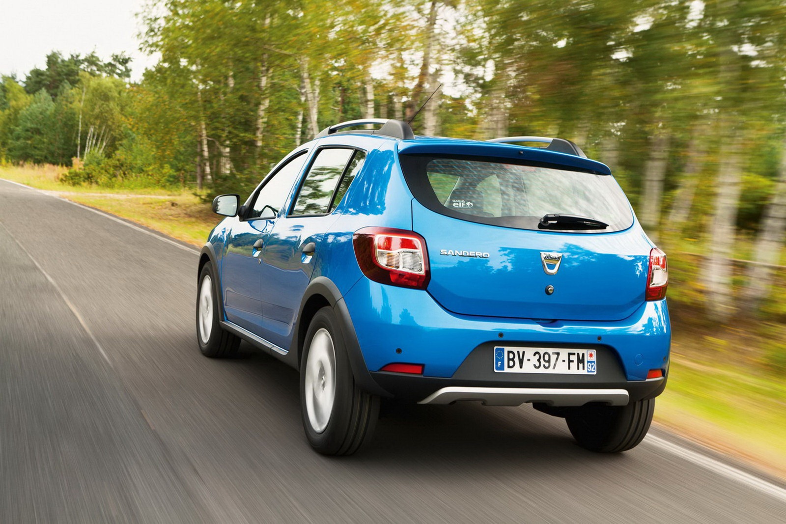 Dacia-Logan-Sandero-43[2].jpg