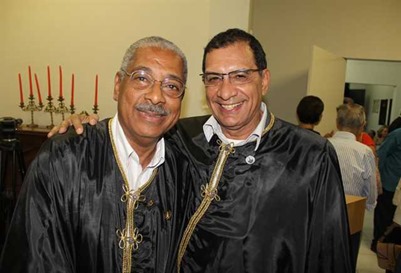 Prefeito Jabes Ribeiro e o novo presidente da Academia de Letras Josevandro Nascimento - Foto Alfredo Filho - Secom Ilhéus