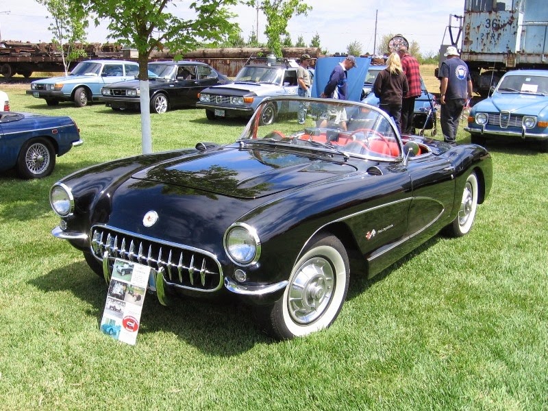 [IMG_4842-1957-Chevrolet-Corvette-Roa%255B2%255D.jpg]