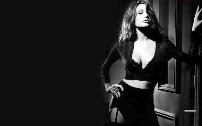 angelina-jolie-rare-pics angelina-jolie-pictures