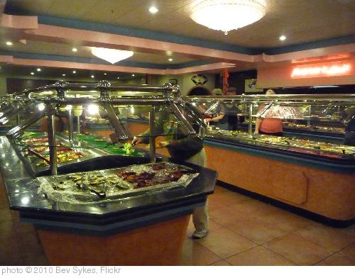 'Buffet fit for a King' photo (c) 2010, Bev Sykes - license: http://creativecommons.org/licenses/by/2.0/