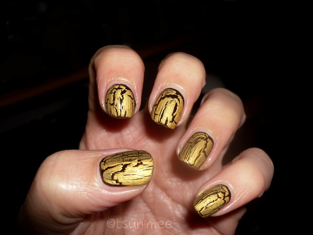 [beautyuk-night-fever-gold-shatter-polish09%255B4%255D.jpg]