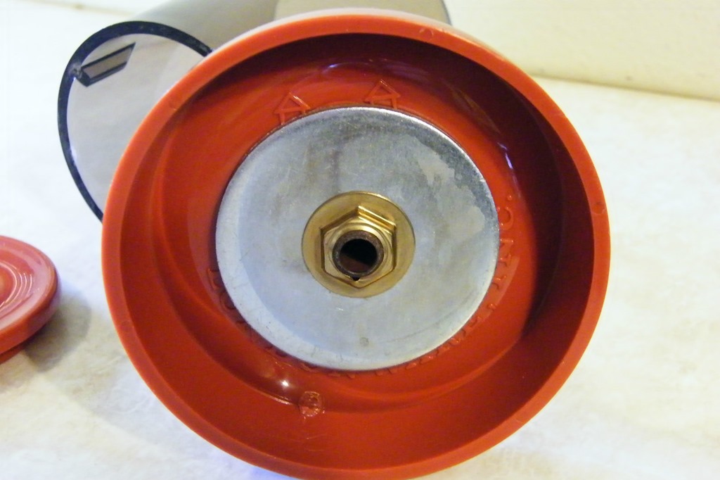 [Dixie-Cup-Dispenser22.jpg]