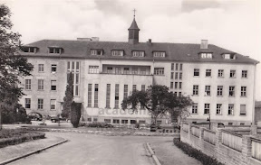 St Antonius Krankenhaus Wadgassen andere Sicht.jpg