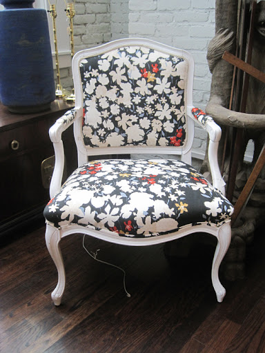 I loooove this floral fabric. So hip and stylish.