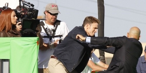 Black Widow Fights a S.H.I.E.L.D. Agent in Captain America 2 set 09