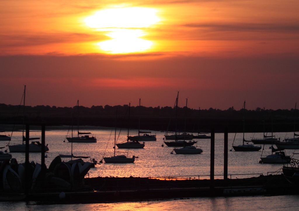 [sunset_fambridge2%255B3%255D.jpg]