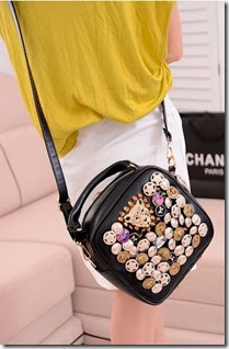 8314 - 170 RIBU-Material PU Leather Bottom Width 21 Cm Height 21 Cm Thickness 11 Cm Strap Adjustable Weight 0.52-